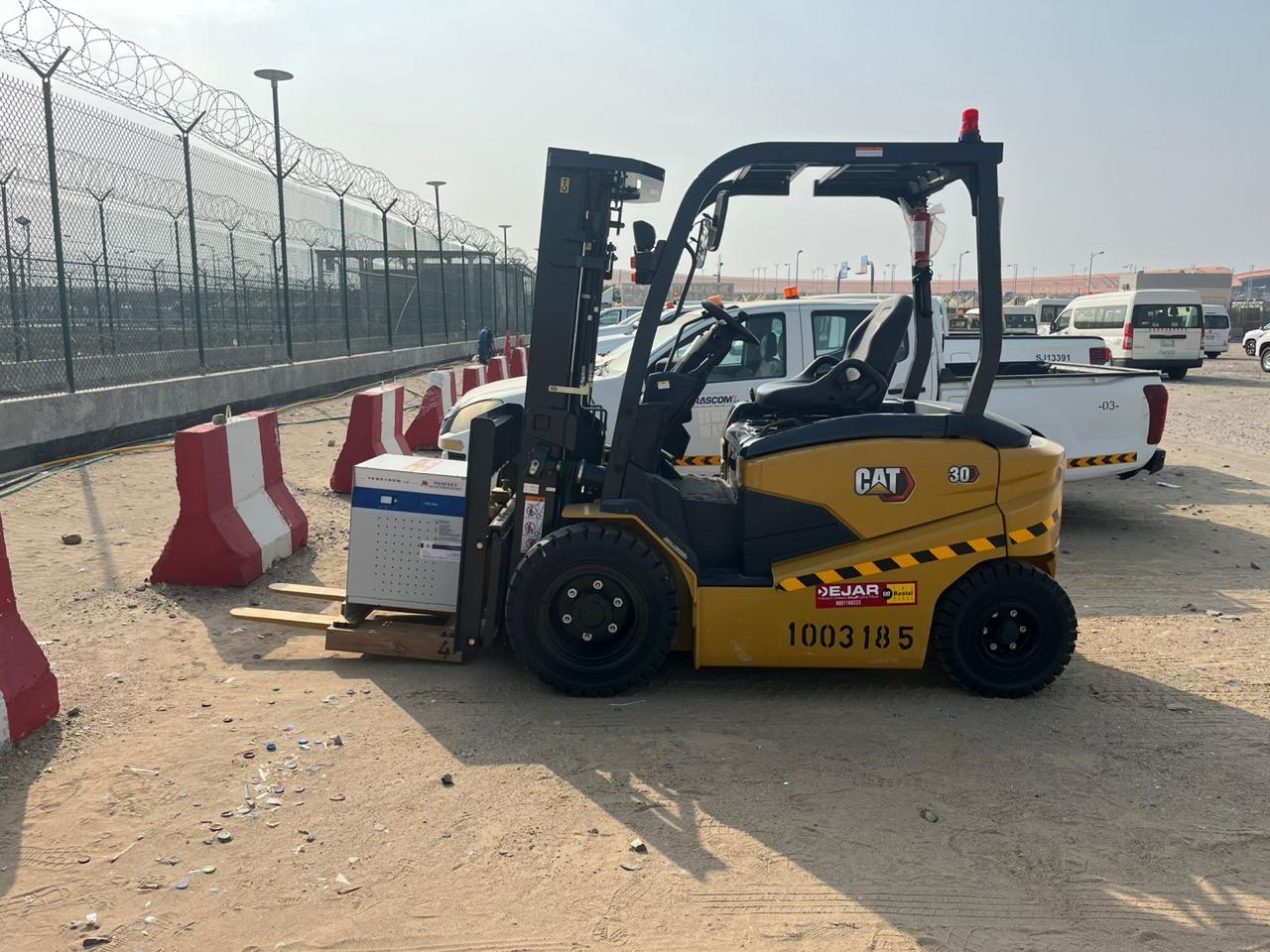رافعه شوكيه كهرباء3طن -electric forklift 3ton